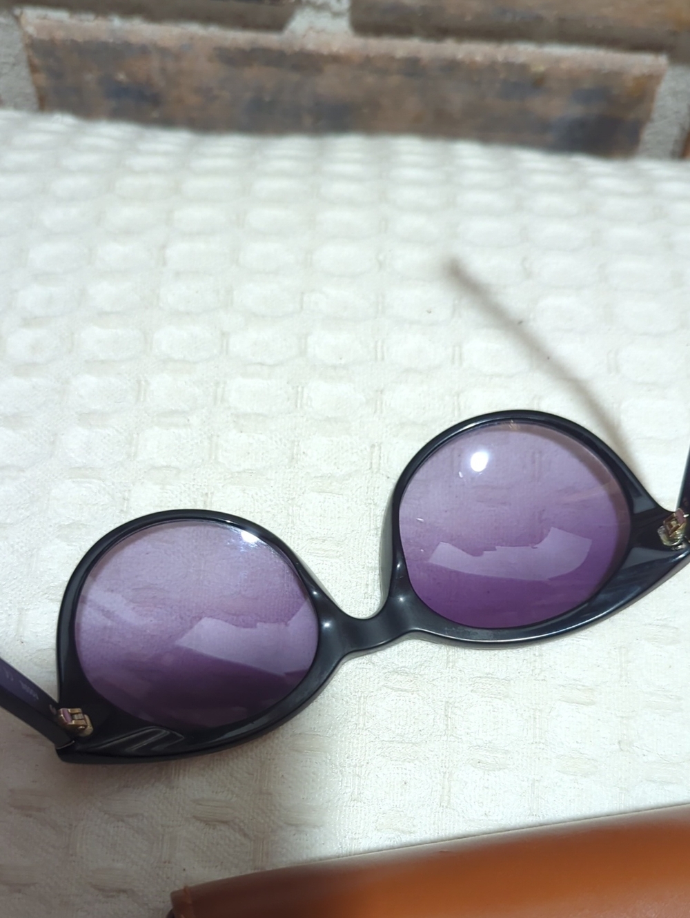 Fossil Women's Round Cat-Eye Sunglasses – Black Frame & Purple Gradient Lenses - Picture 13 of 17